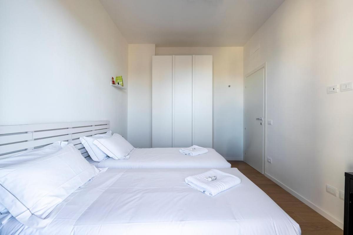 New 2Bdr - Panoramic Penthouse With Parking Space Firenze Esterno foto